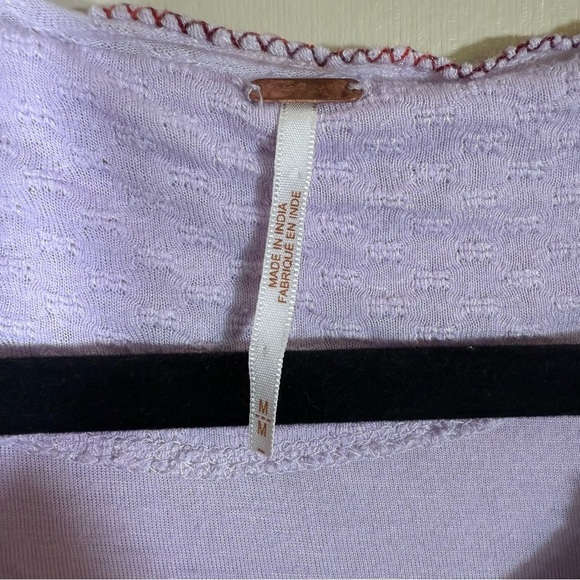 Free People Begonia Embroidered Smocked linen blend Blouse size Medium - Picture 7 of 9